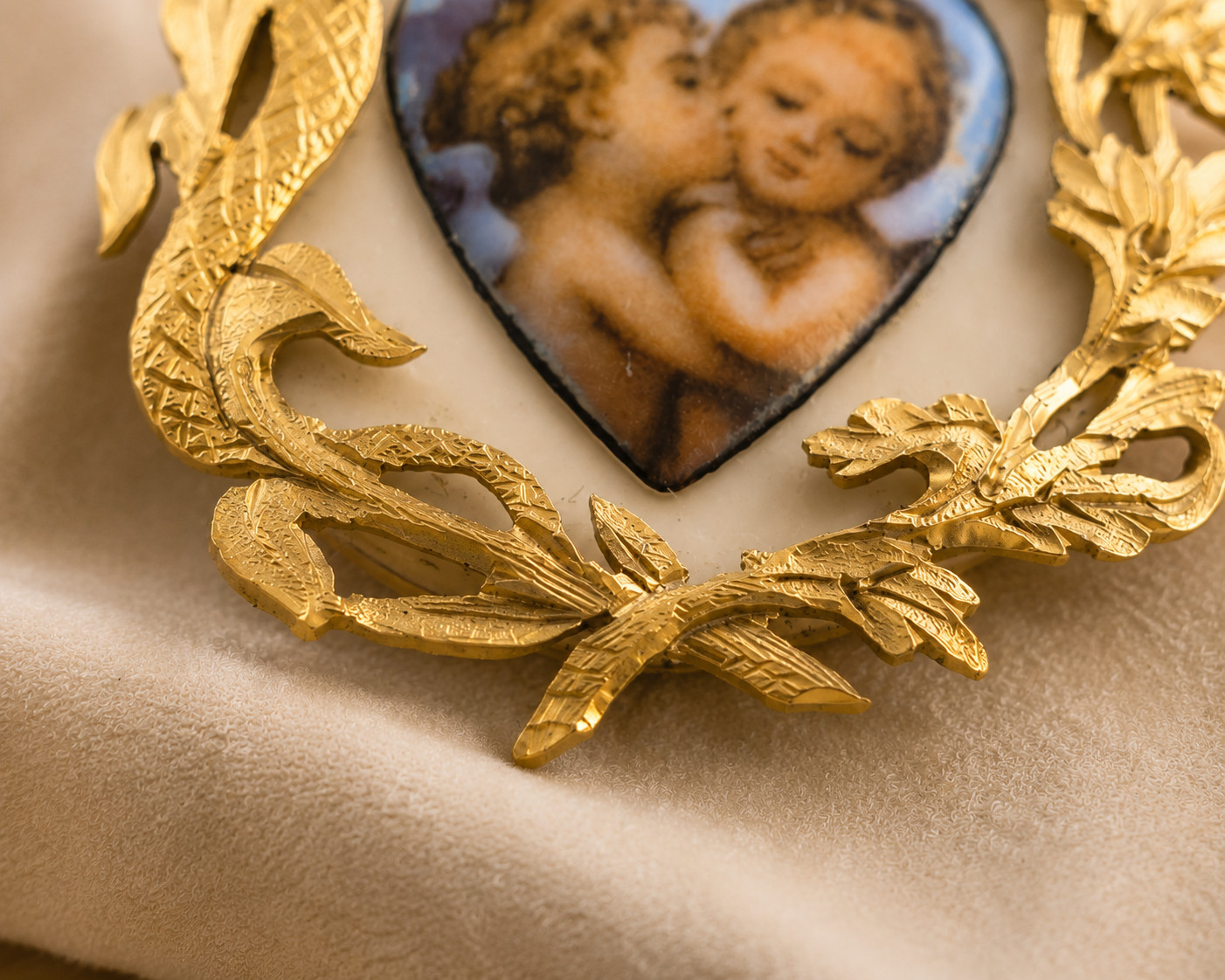 Antique 18K Gold Heart Brooch Angel Cherubs Pearl Enamel Mother of Pearl c1900