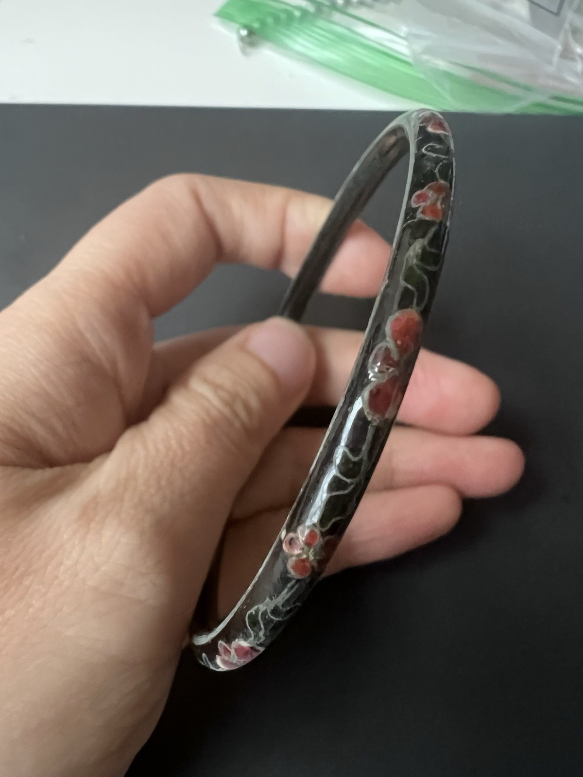 Vintage Black Enamel Floral Bangle Bracelet Round Flowers & Plants Theme