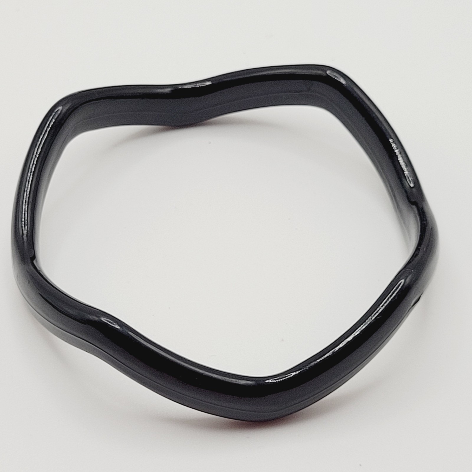 5 Black Color Different Shape Size Bangle Bracelet Retro Style Vintage 1980s
