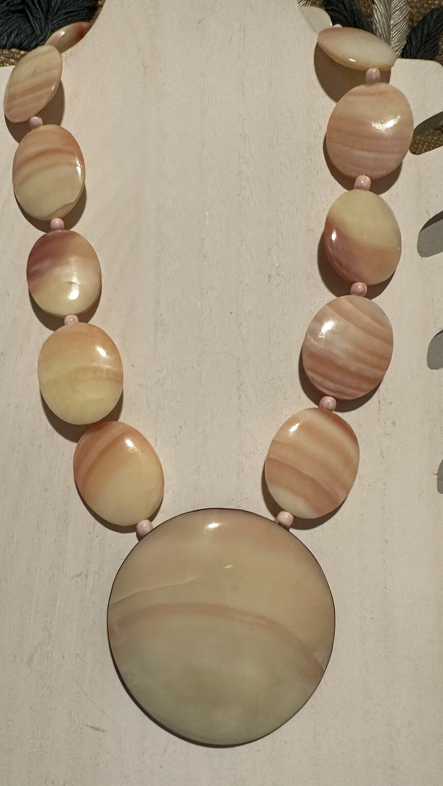 Vintage Agate Beaded Necklace w/ Brass Backed Pendant *SEE DESCRIPTION*