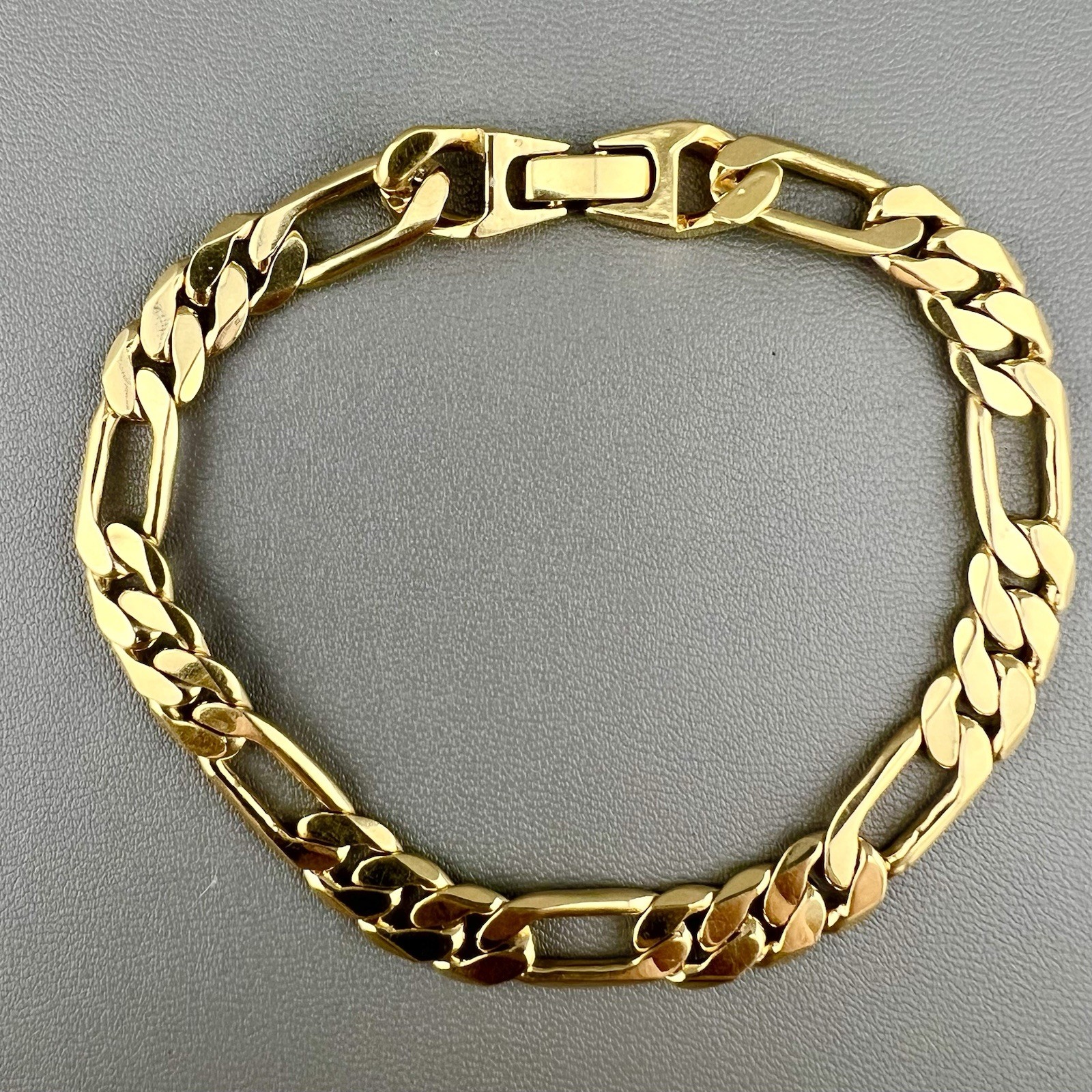 Vintage Figaro Chain Bracelet Gold Tone 8.25”