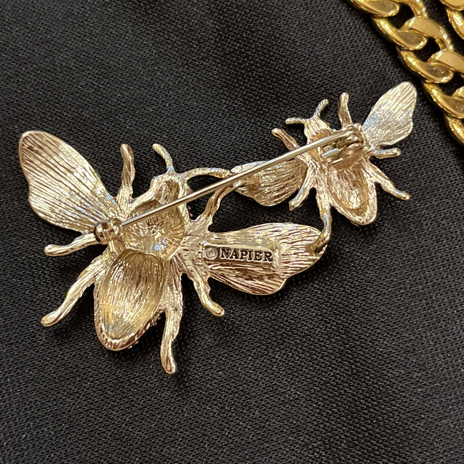 Vintage Napier Long Gold Tone Chain Double Bee Brooch & Clip On Earrings Set