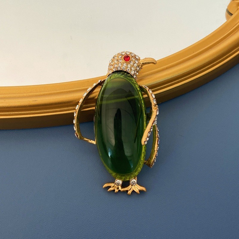 Trifari Vintage Green Jelly Belly Penguin Brooch Pin