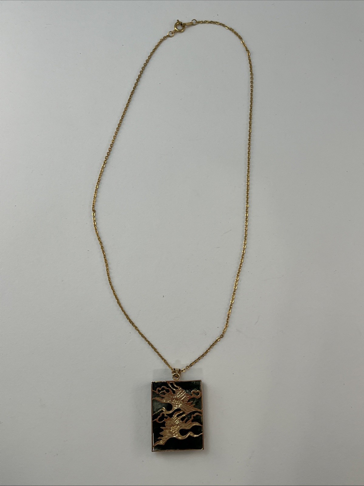 Gold Tone 18″ Chain Necklace Flying Dragons Dark Green Jade Pendant