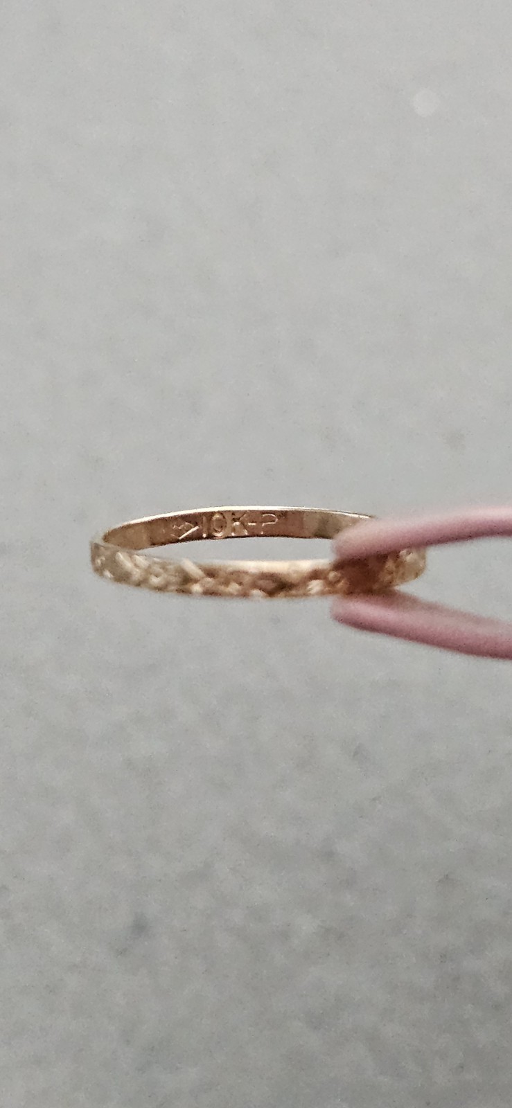 Vintage Etched 10k BDA Yellow Gold Newborn Baby Ring