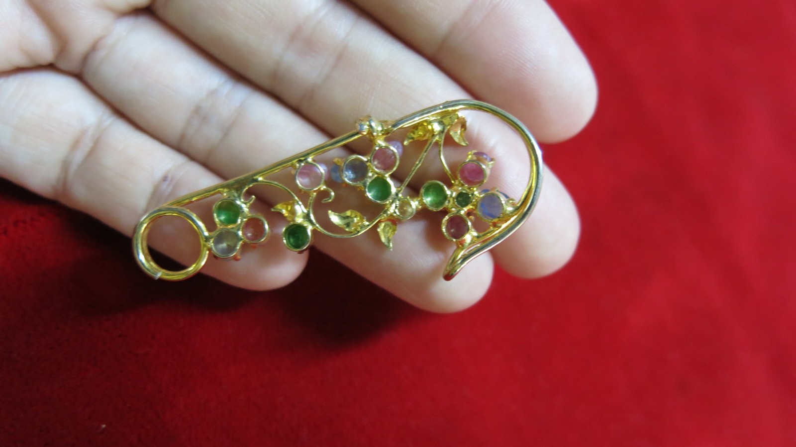 Vintage 22K Gold Plated Flower Pendant with Natural Gem Jade Ruby Cabochons