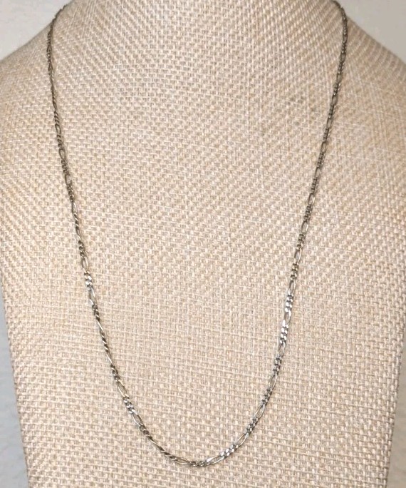 Sterling Silver 925 2mm Figaro Chain 18″ Necklace – 4g