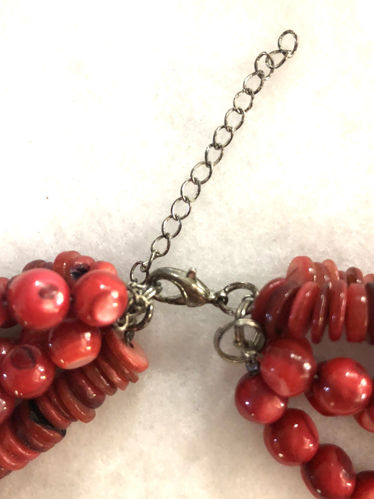 VINTAGE MULTI STRAND NATURAL RED BEADED CORAL NECKLACE 20″