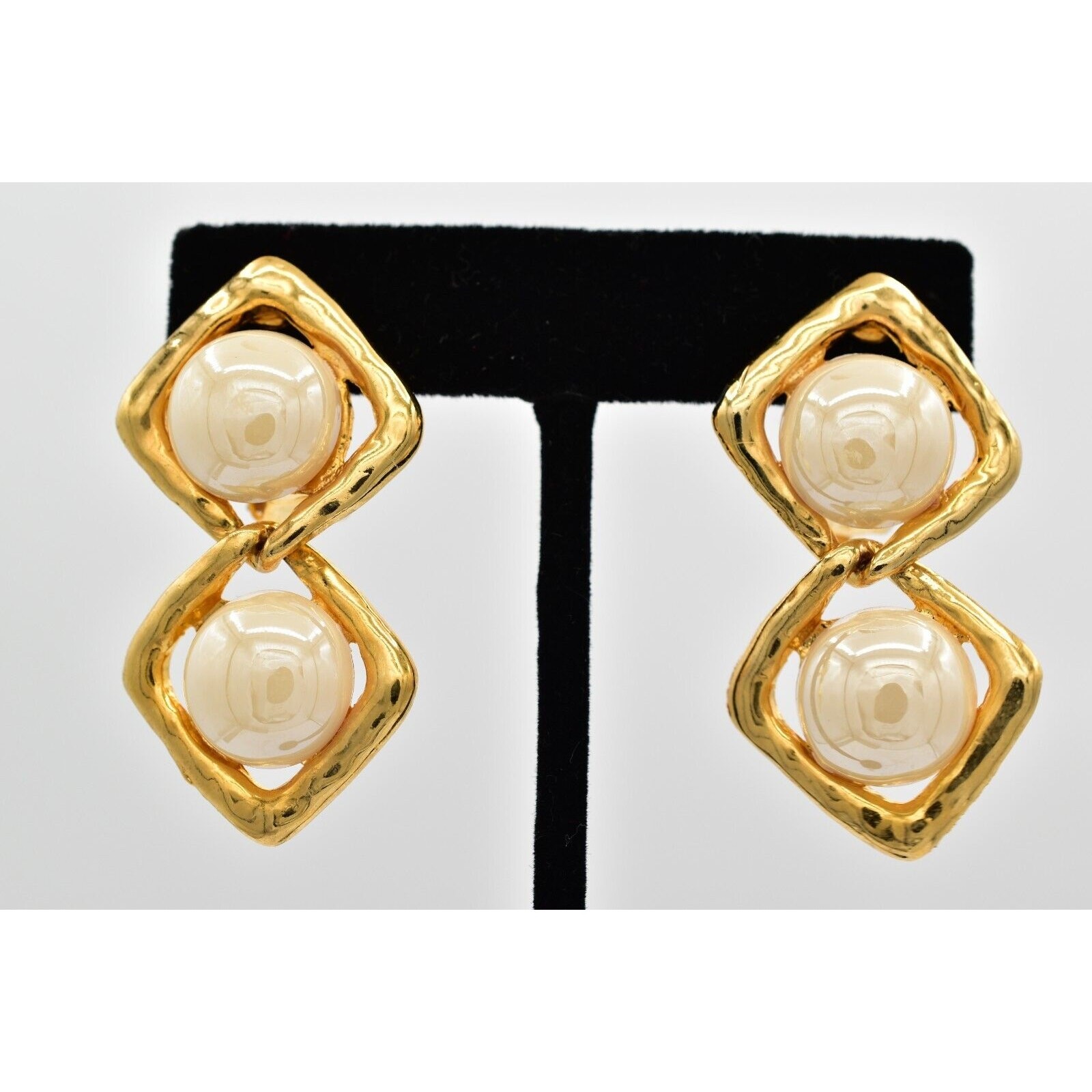 Vintage Dangle Clip Earrings faux Pearl Drop Gold Tone Chunky Shiny 1980s BinAK