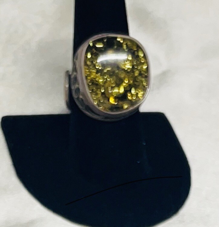 FINEST VIVID GREEN BALTIC AMBER & HAND-MADE STERLING RING ADJ.