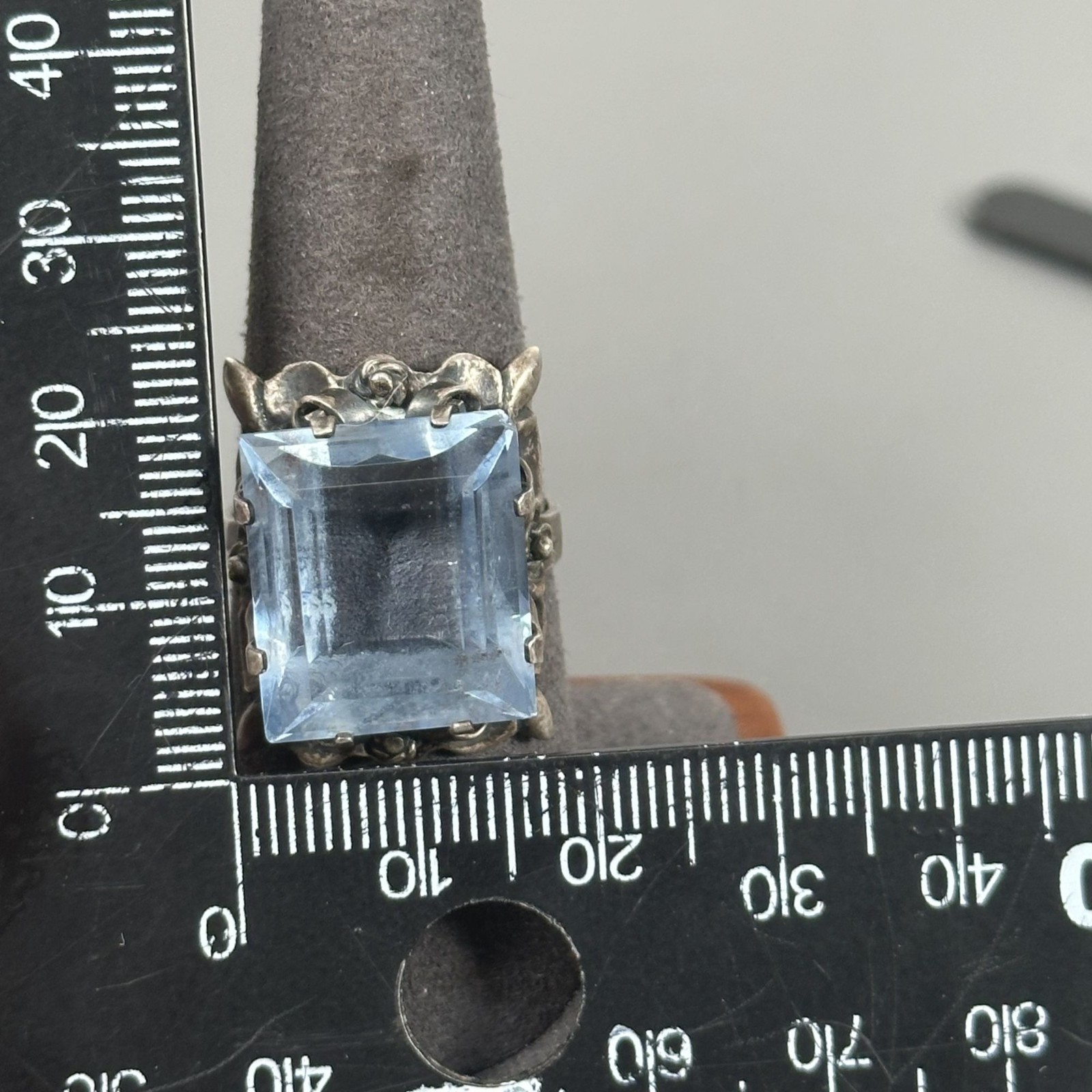 1940-70s Taxco Mexico Floral Sterling Silver Blue Crystal Glass Adjustable Ring
