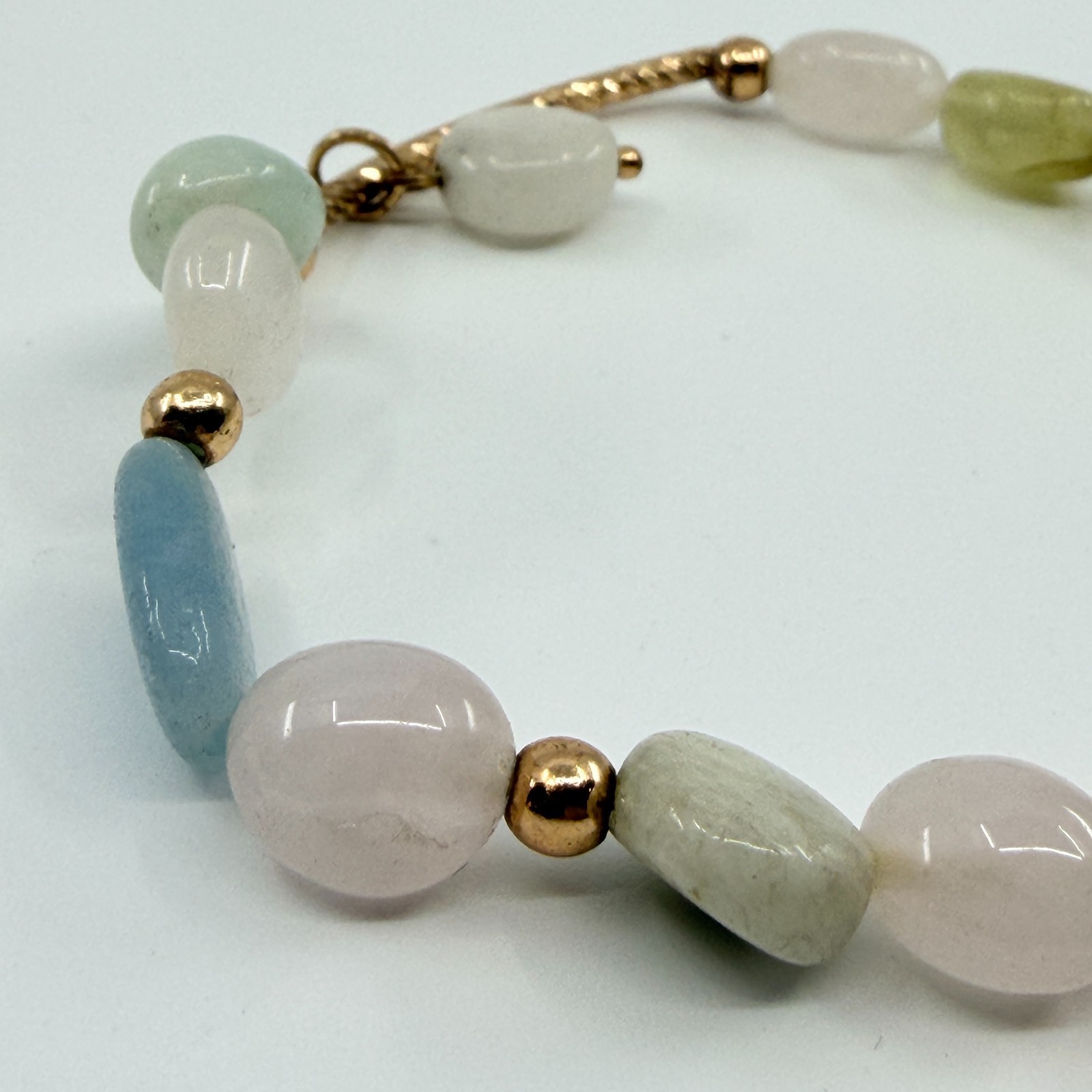 Vintage Pastel Quartz Faux Jade Beaded Bracelet Gold Tone Multi Color Gemstone