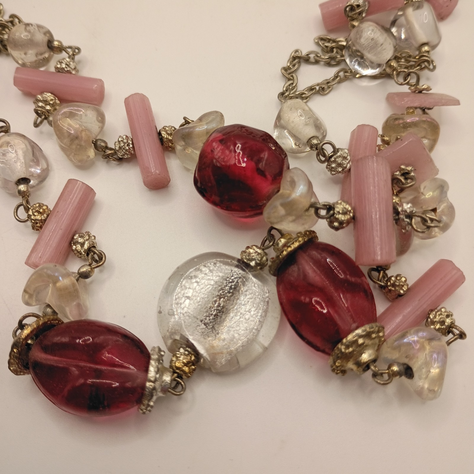Vintage Art Glass Station Necklace Pink Red Iridescent 36″