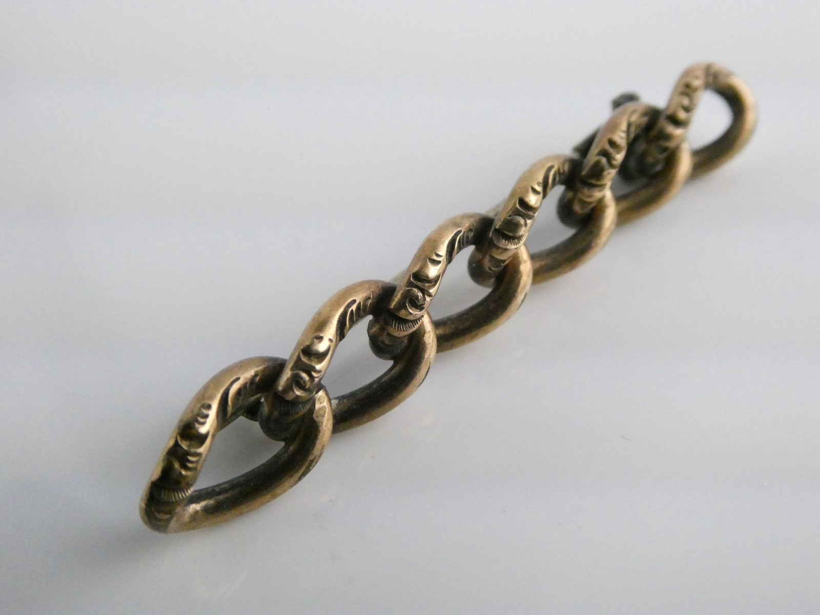 Antique Unmarked 12k Gold Fill Victorian Chased Loops Pin 6.7g 56mm Length