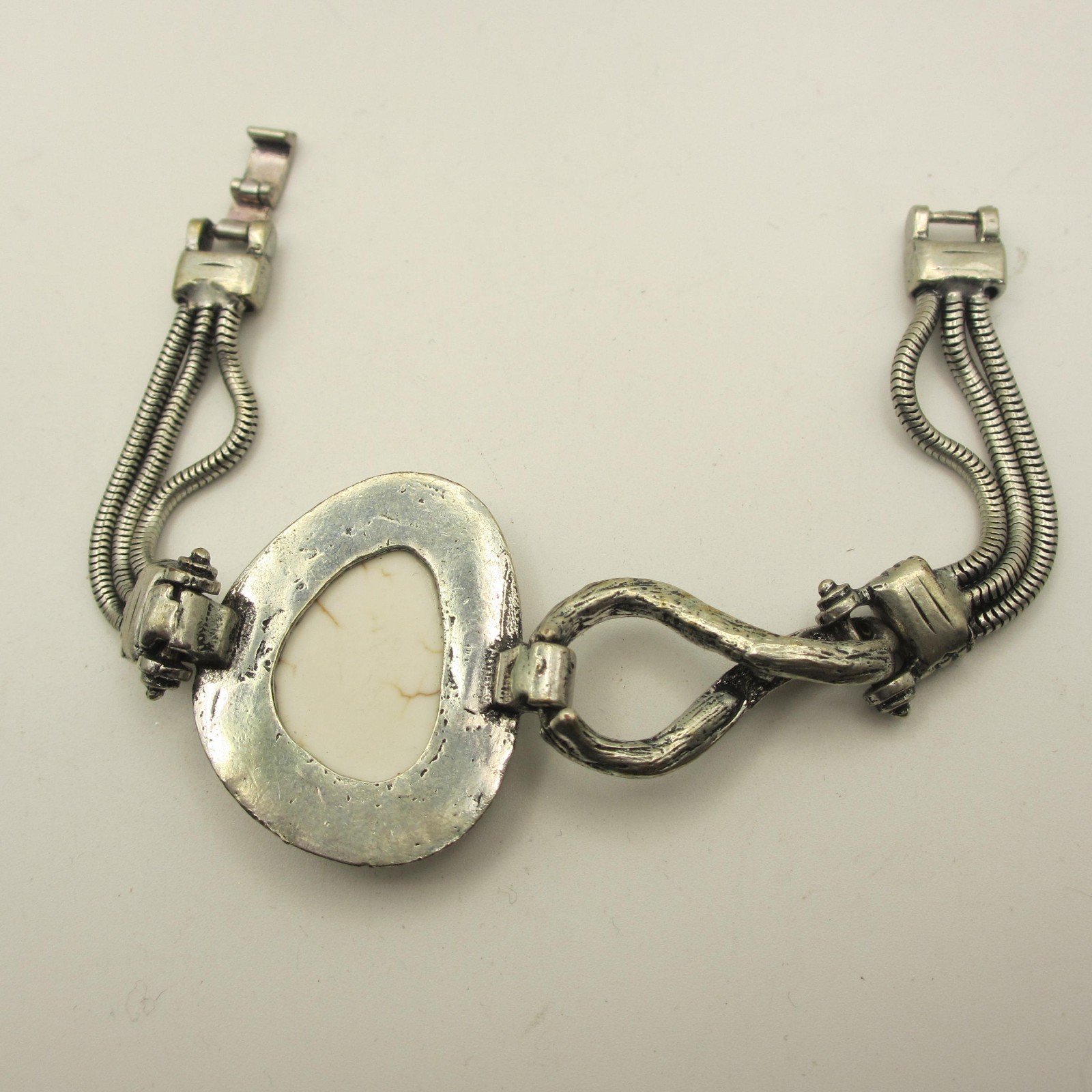 Vintage Stone Bracelet White Black Marbling Silver Tone