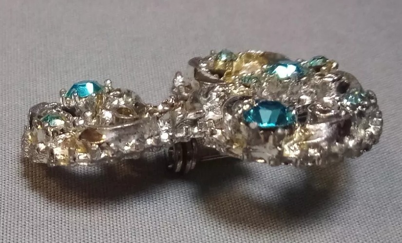 Vintage Silver Tone Metal Aqua Rhinestone Letter Monogram Initial “P” Brooch Pin