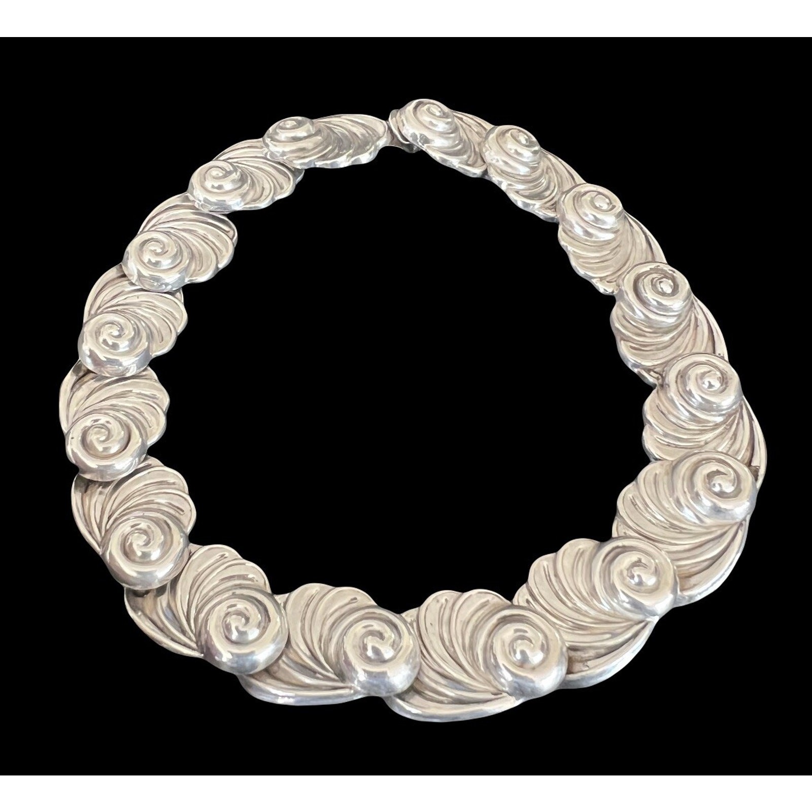 Vintage Taxco Mexico Sterling Silver Rounded Shell Swirl Necklace Pre 1948