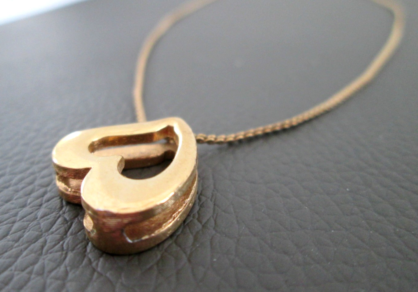 Open Puff Heart Chain Collar Necklace Vintage 18″ Love Gold Tone Retro