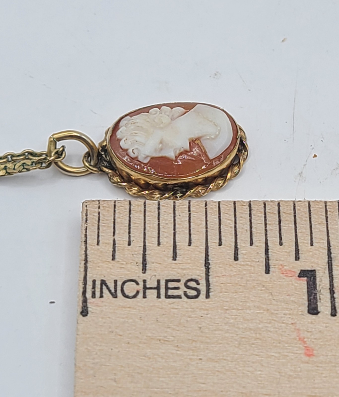Vtg 1/20 12Kt Gold Filled Genuine Cameo 19″ Necklace Signed “ELKA” 3/4″ Cameo