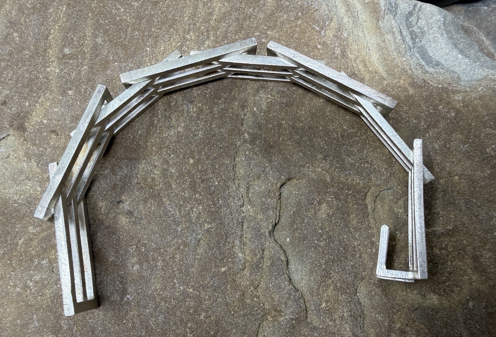 Mid Century Modernist Artisan Sterling Silver Rectangle Sculptural Bracelet 6″