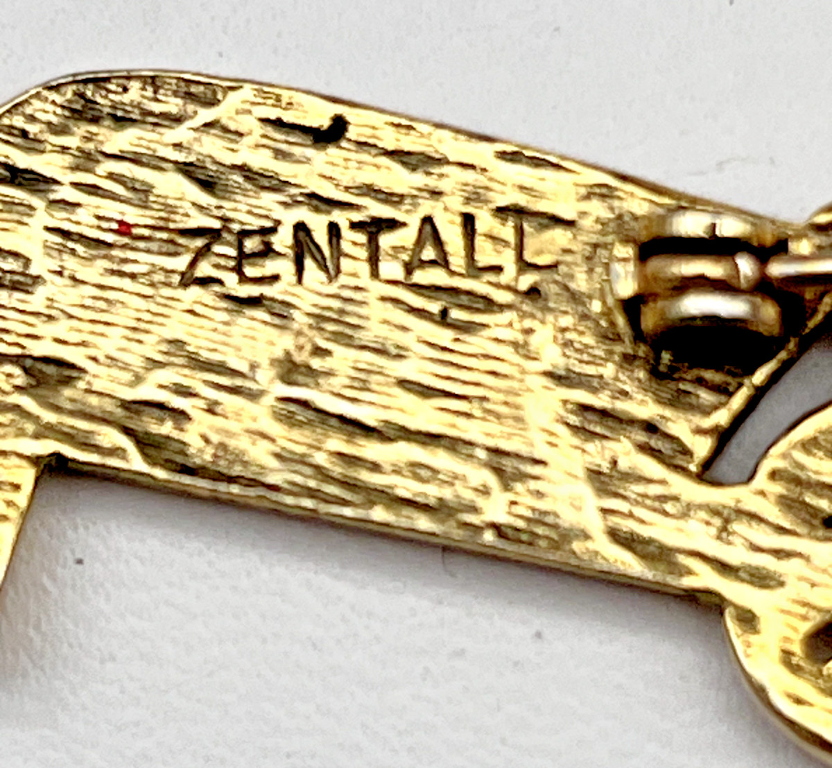 Vintage Designer Signed Robert ZENTALL Wheel Barrow Cart Gold Tone Brooch – NY