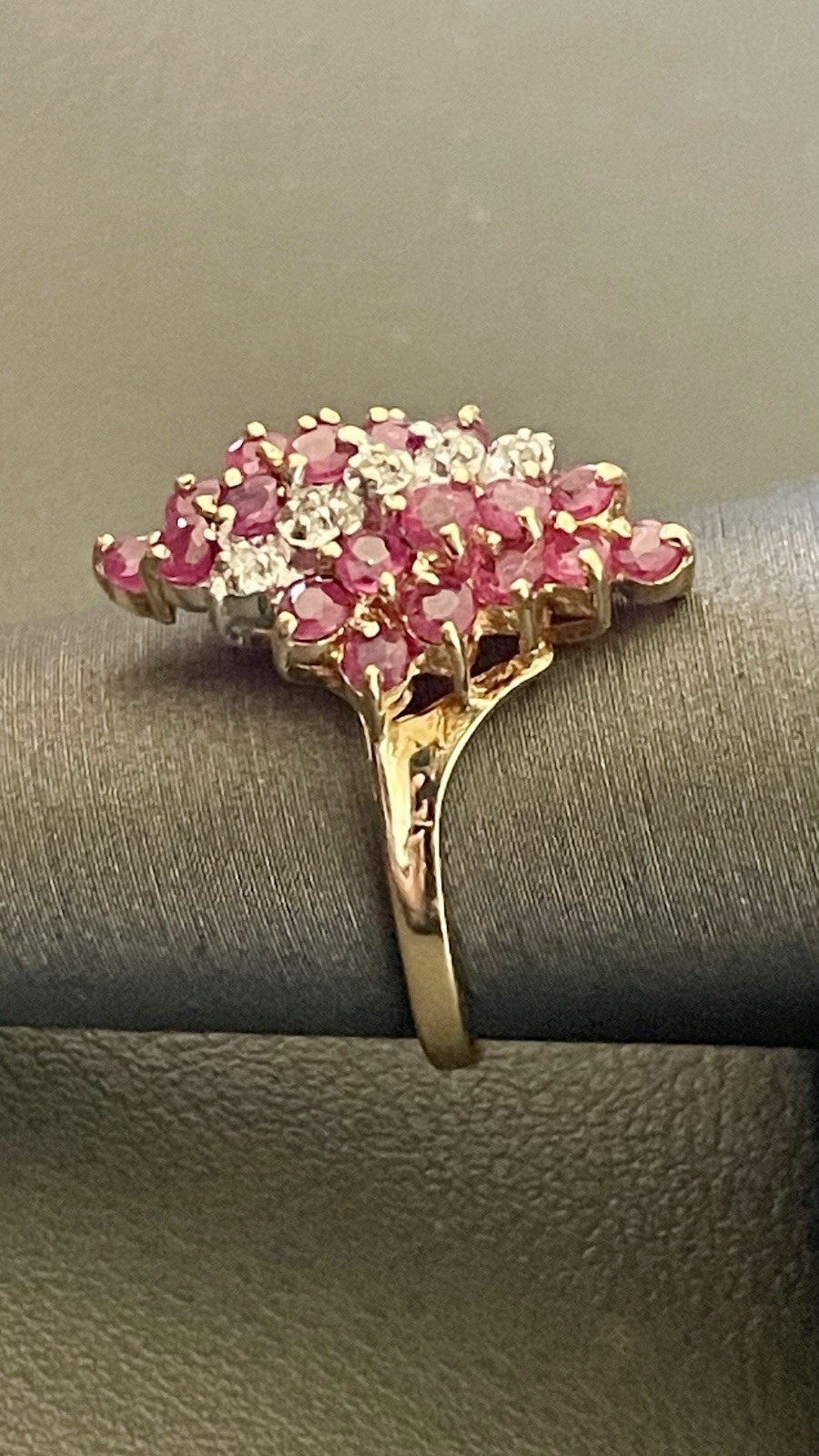 10KT Y/W Gold 0.025CTW Diamond & 1.00CTW Rubellite Ring. S8.25 (BU156)