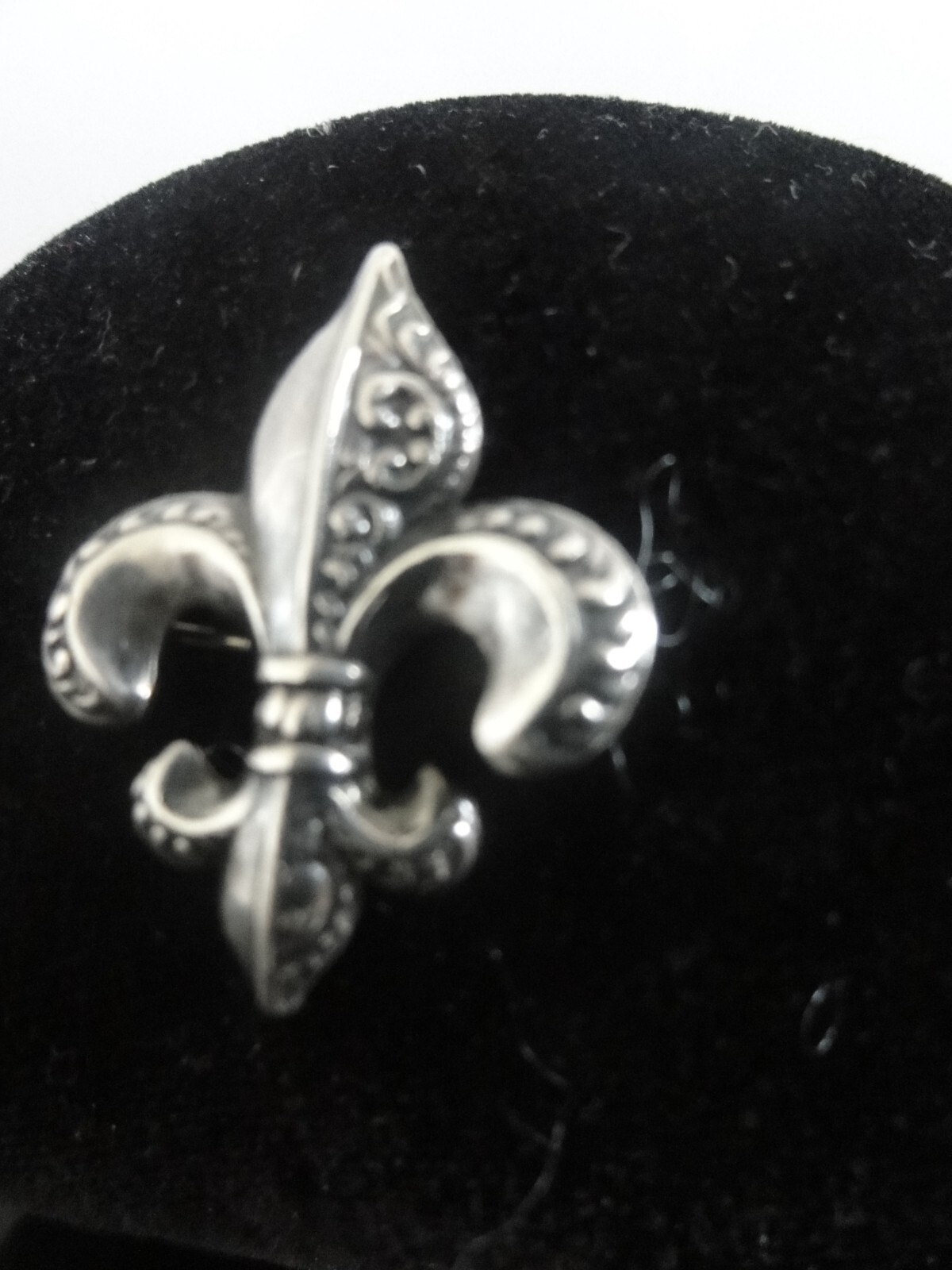Antique Lovely Embossed 925 Sterling Silver Lily Flower Revere Brooch Pendant