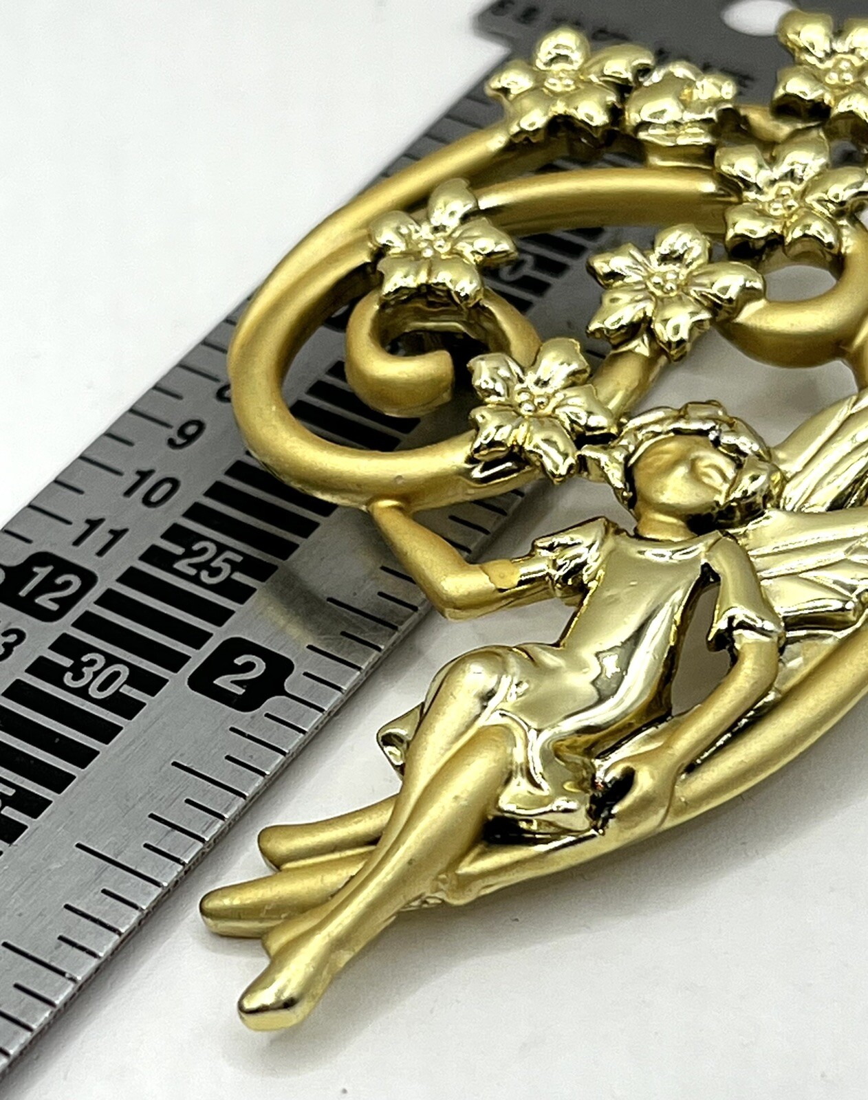 Vintage DANECRAFT Brushed & Shiny Goldtone PIXIE FAIRY Brooch WHIMSICAL
