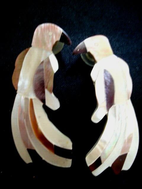 RARE Vtg. Halcyon & Hadley Inlaid Abalone & Mother of Pearl Bird Earrings