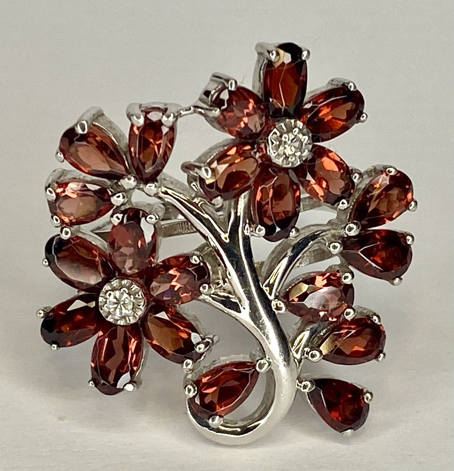 Vintage 925 Sterling Silver Natural Garnet Flower Floral Cluster Statement Ring