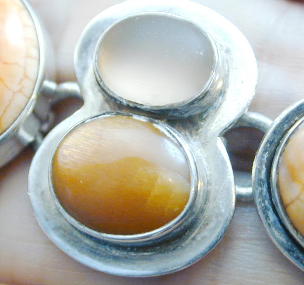 Amy Kahn Russell AKR Bracelet Agate Jade Shades Of Peach Rust