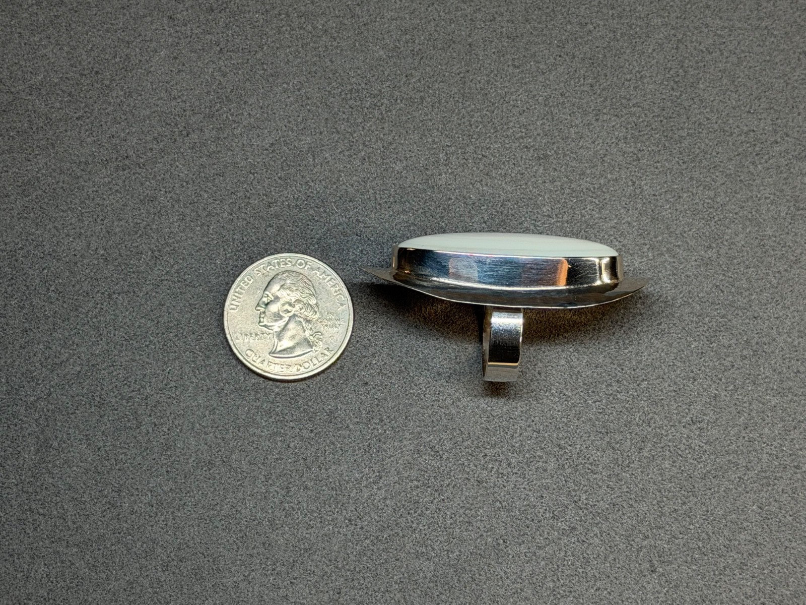 DOMINIQUE DINOUART DDD Mexico 925 Silver Mother of Pearl Elongated Ring Sz 7 NEW