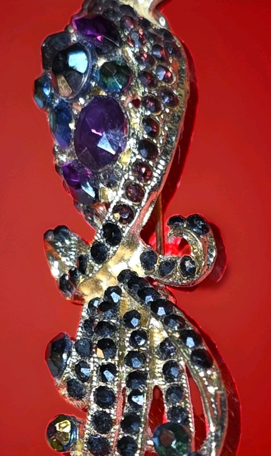 Vintage Colorful Peacock Purple Blue Aurora Borealis Faceted Rhinestone Brooch