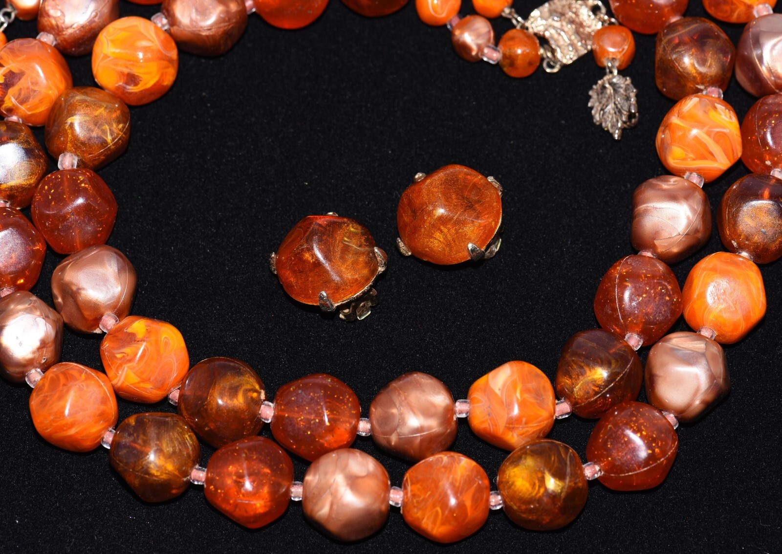 ZENTALL Chunky MARBLEIZED Shades of ORANGE Beaded NECKLACE and EARRING SET