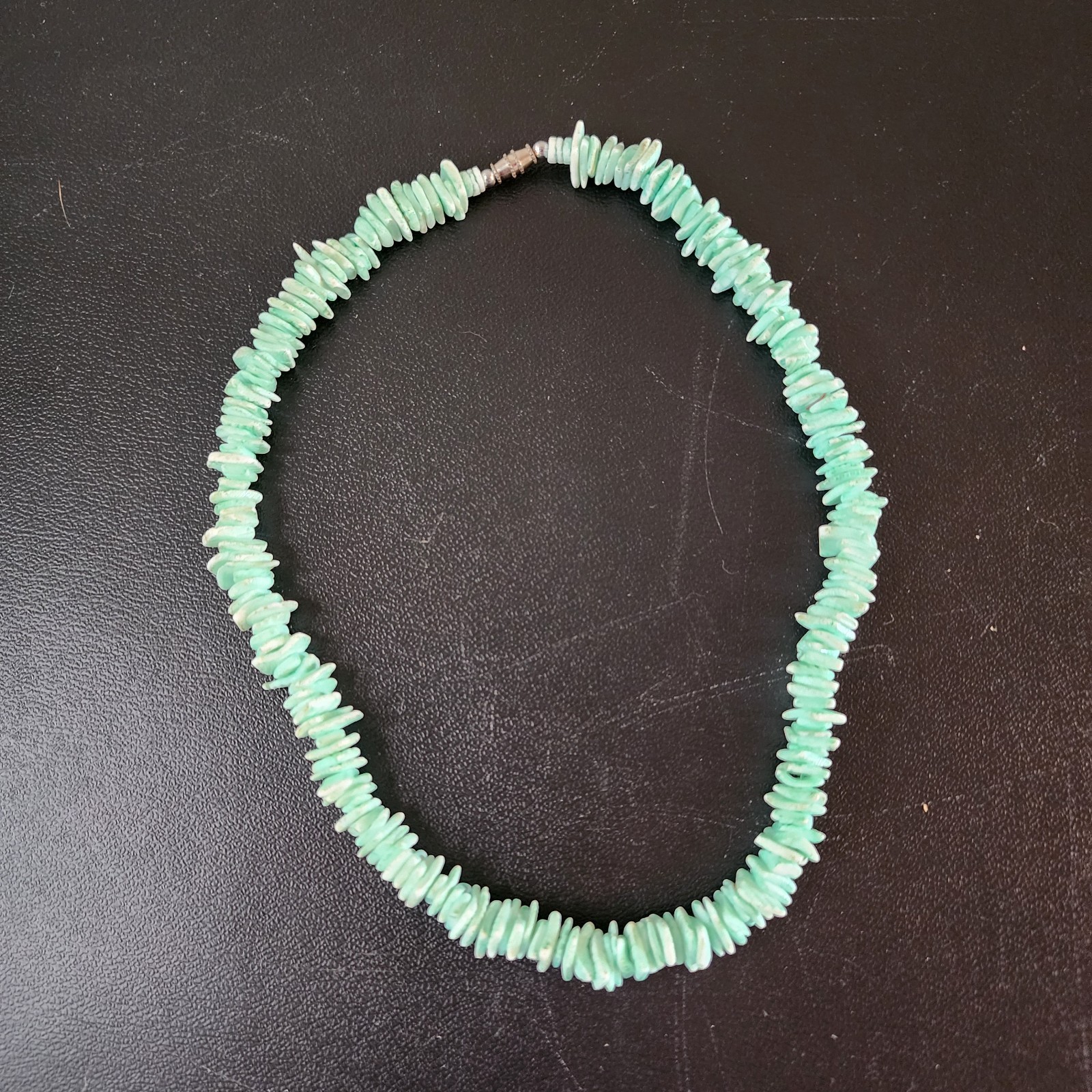 Dyed Light Green Blue Puka Shell Chip Beaded Vintage Boho Surfer Beachy Necklace