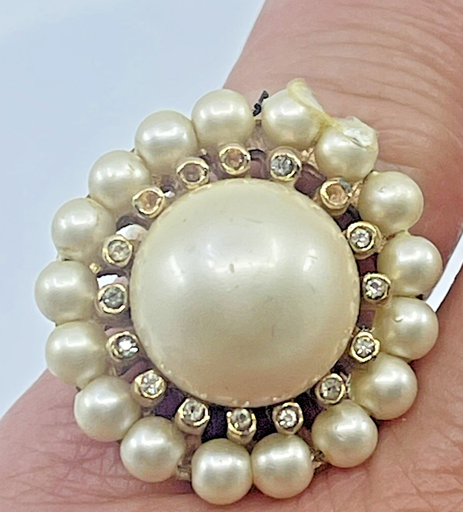 VTG MCM Pearl Gold Tone Brooch Clip- On Earring & Adjustable Ring LOT