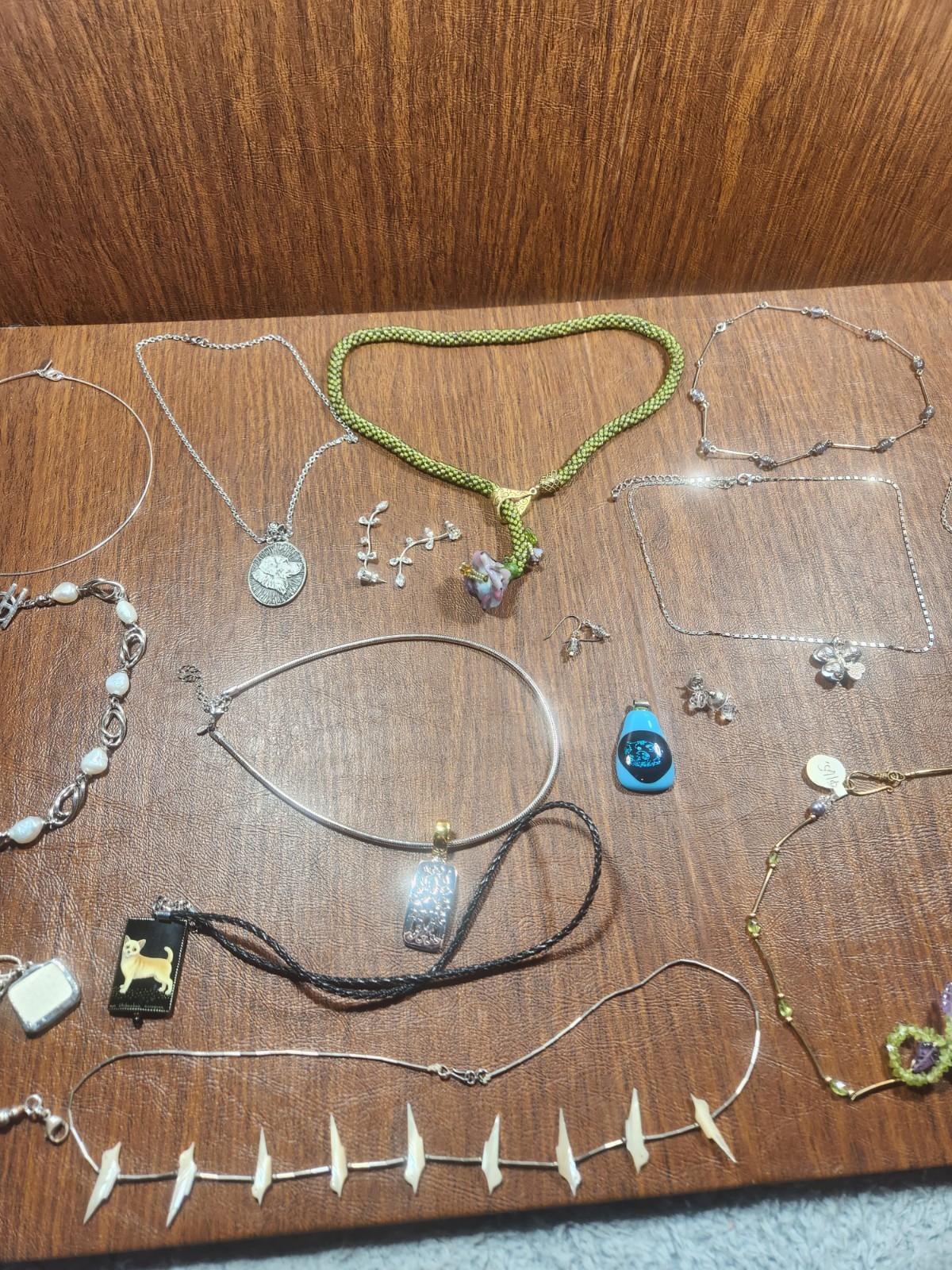 Vintage Jewelry Lot 19 Pieces Bracelets Earrings Pendants Necklaces Nice Bundle