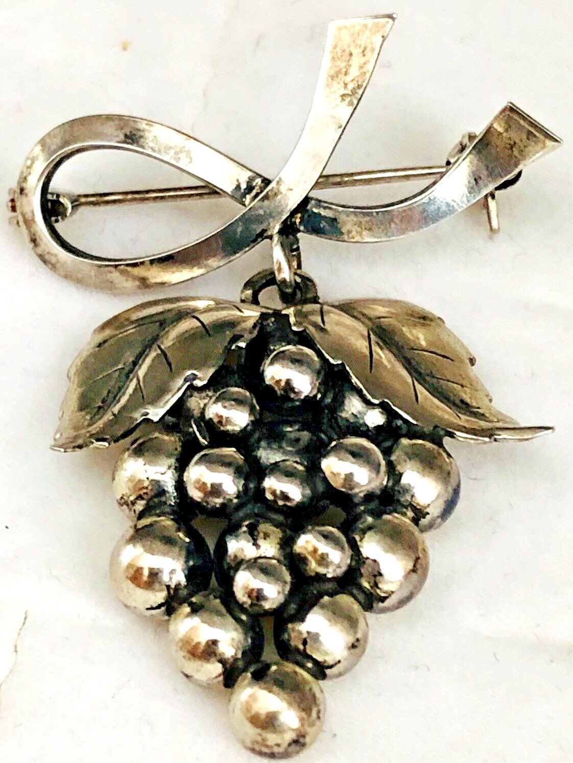 Vintage MCM Sterling Bunch Of Grapes Pin by John L (Lauritzen) Denmark 9 Gr.