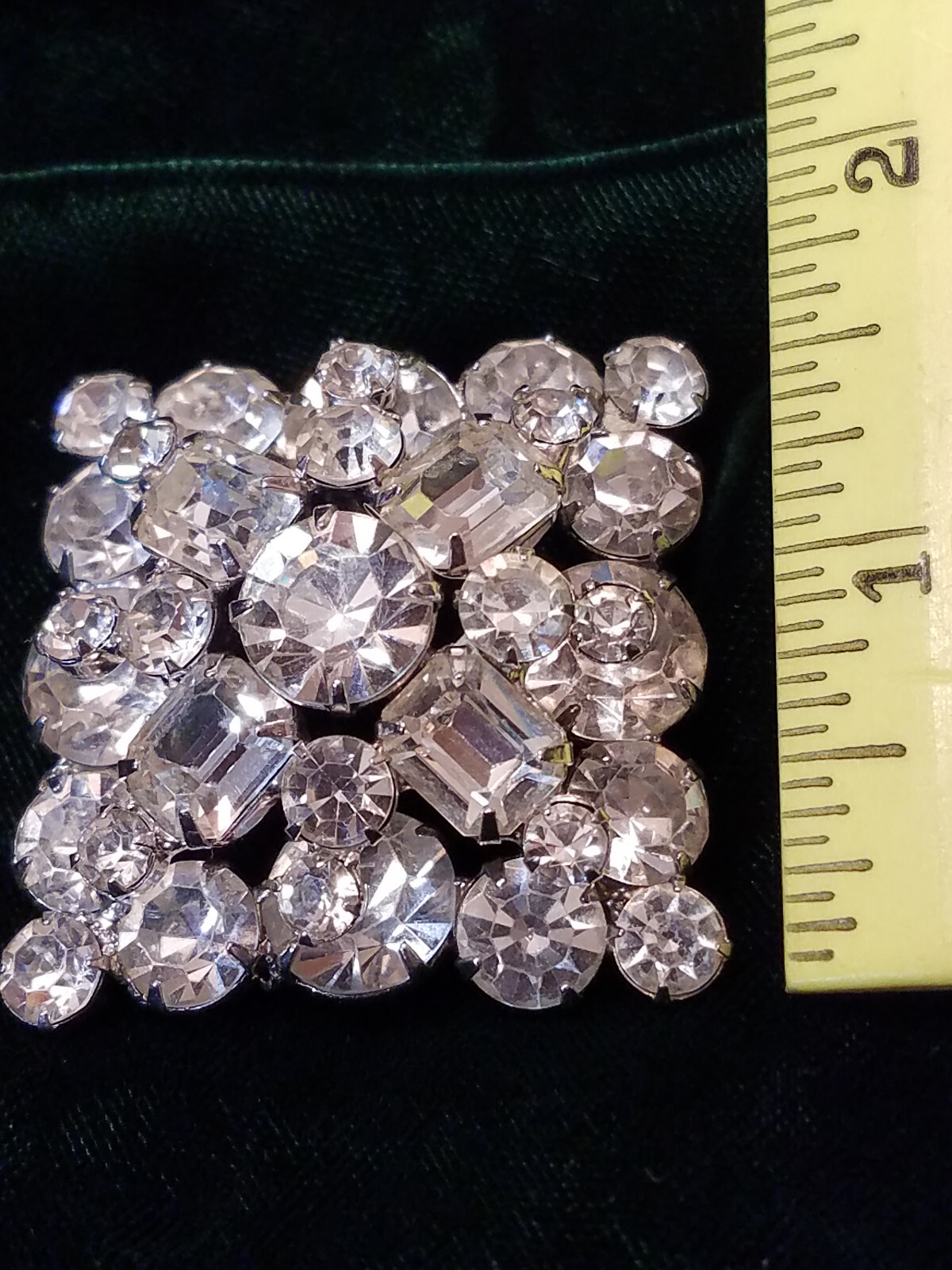 1950’s Clear Rhinestone Cluster Square / Diamond Shaped Brooch About 1-1/2 in Sq