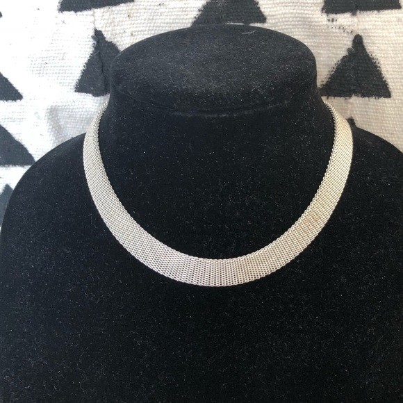 Silver Tone Choker Necklace Magnetic Mesh Buckle