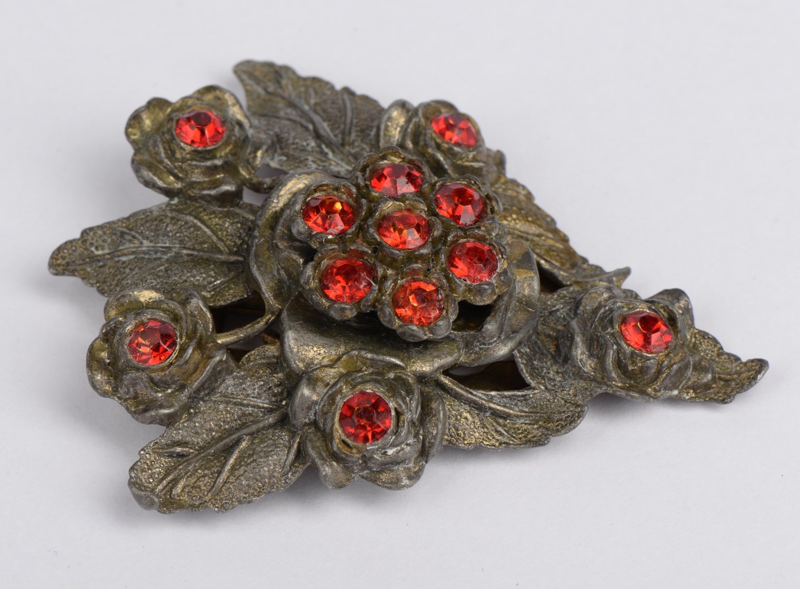 Vintage Red Rhinestone Floral Dress Clip Fur Clip Rose Bouquet 2.68in