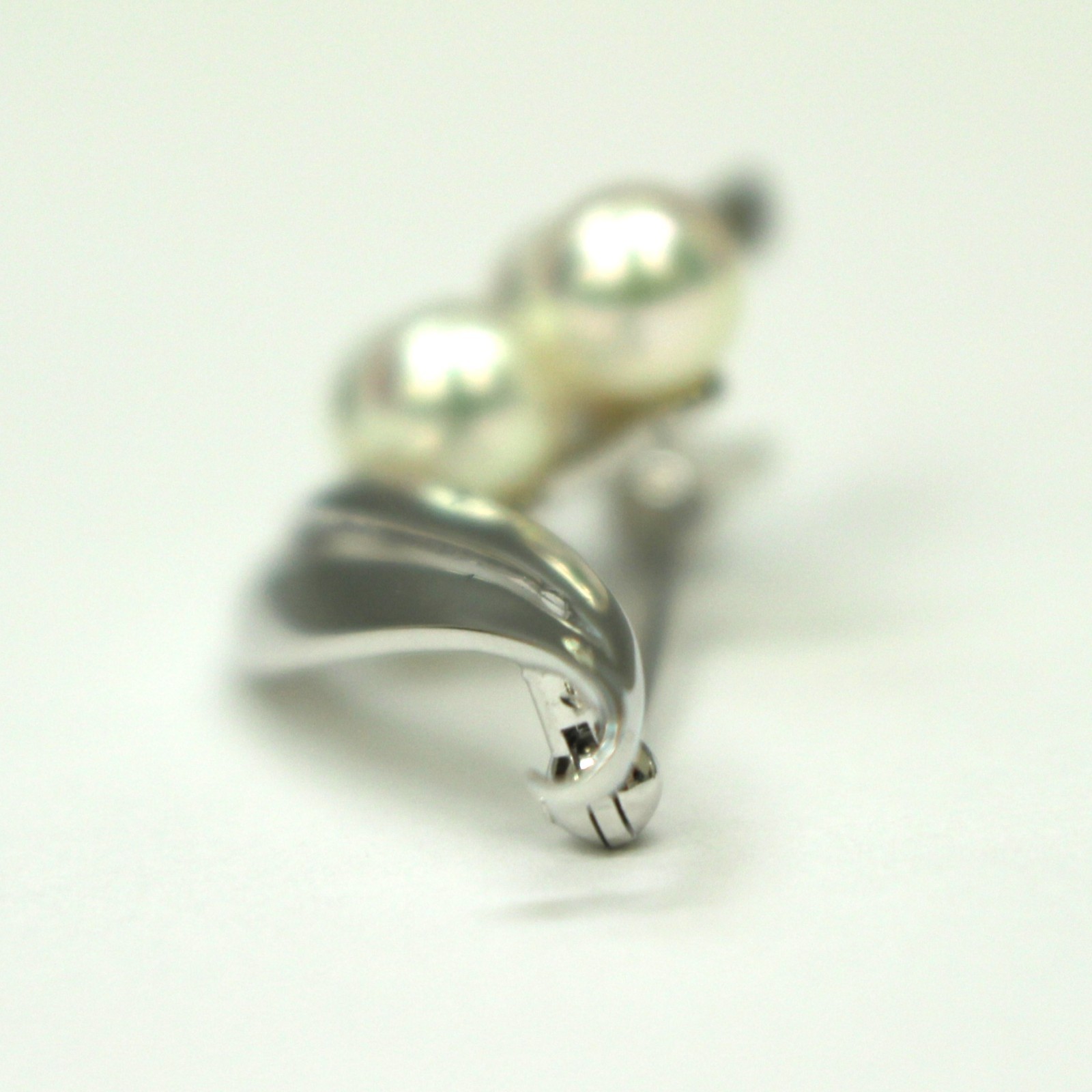 MIKIMOTO Antique Brooch Silver Flower Design Made in Japan 4 Pearls