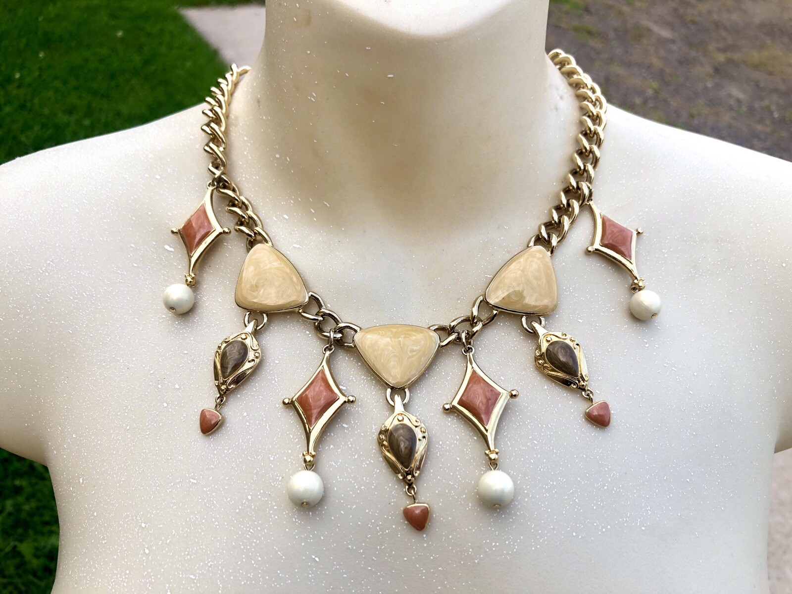 Vintage Trifari Gold Cream Tan Orange Enameled Drop Necklace
