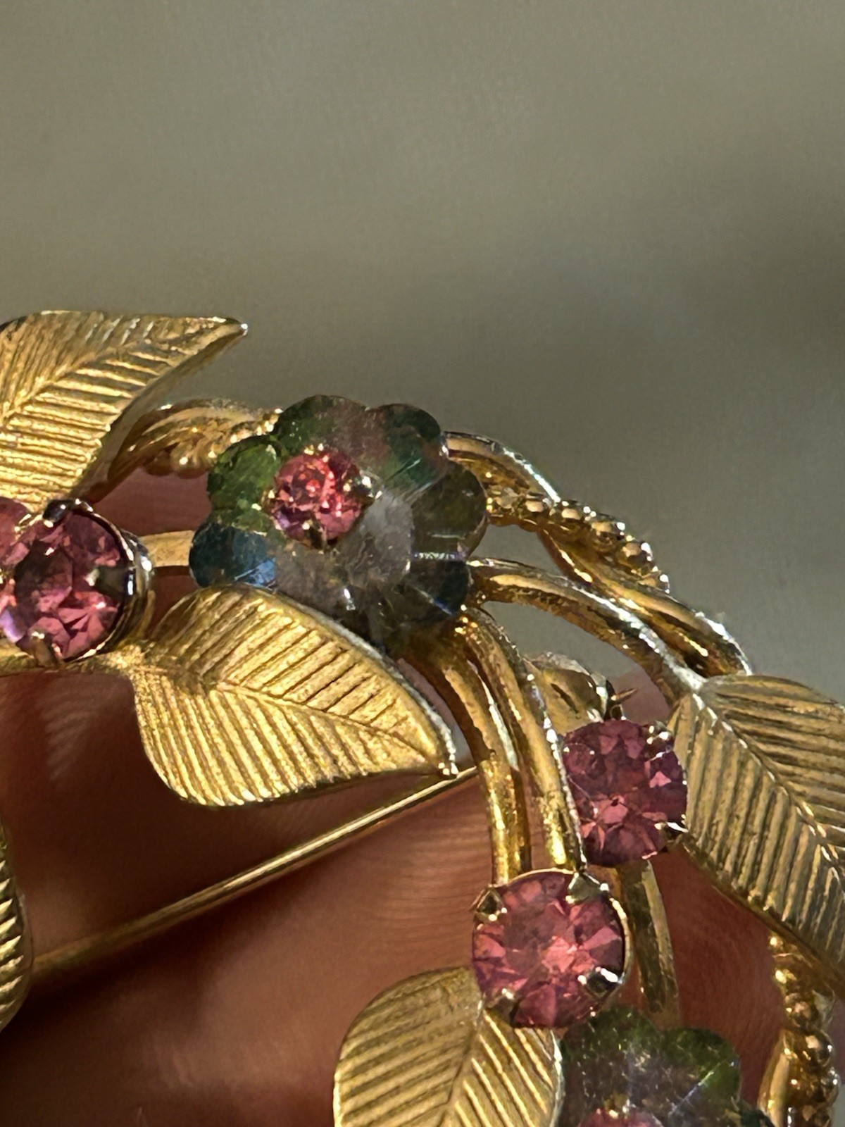Vintage Garden Party Brooch Pink Crystals Gold Tone Leaves