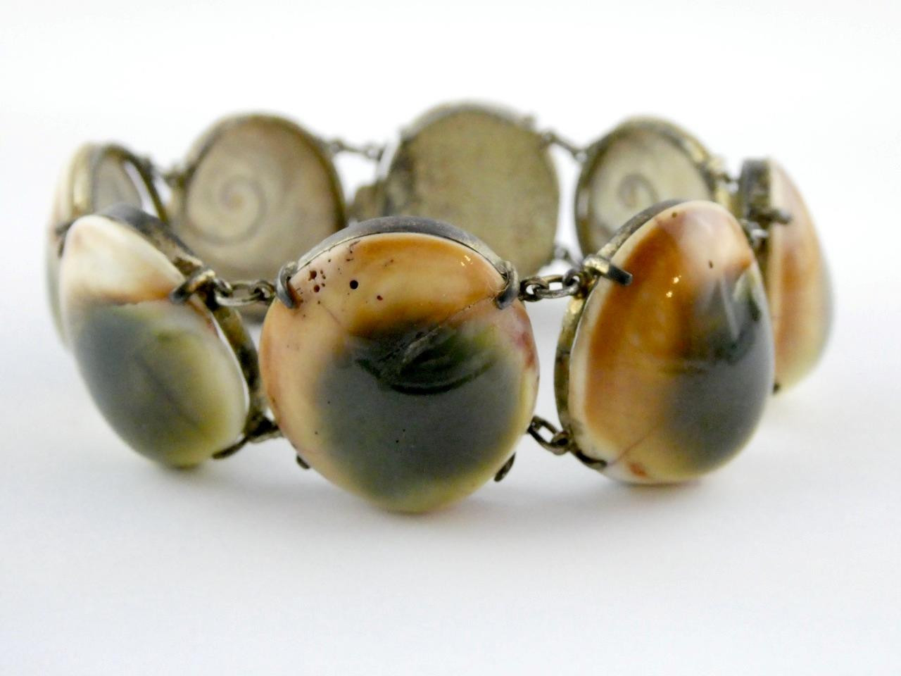 Vintage Operculum Snail Shell Panel Bracelet Unmarked Silver Toned Metal 7.25 In