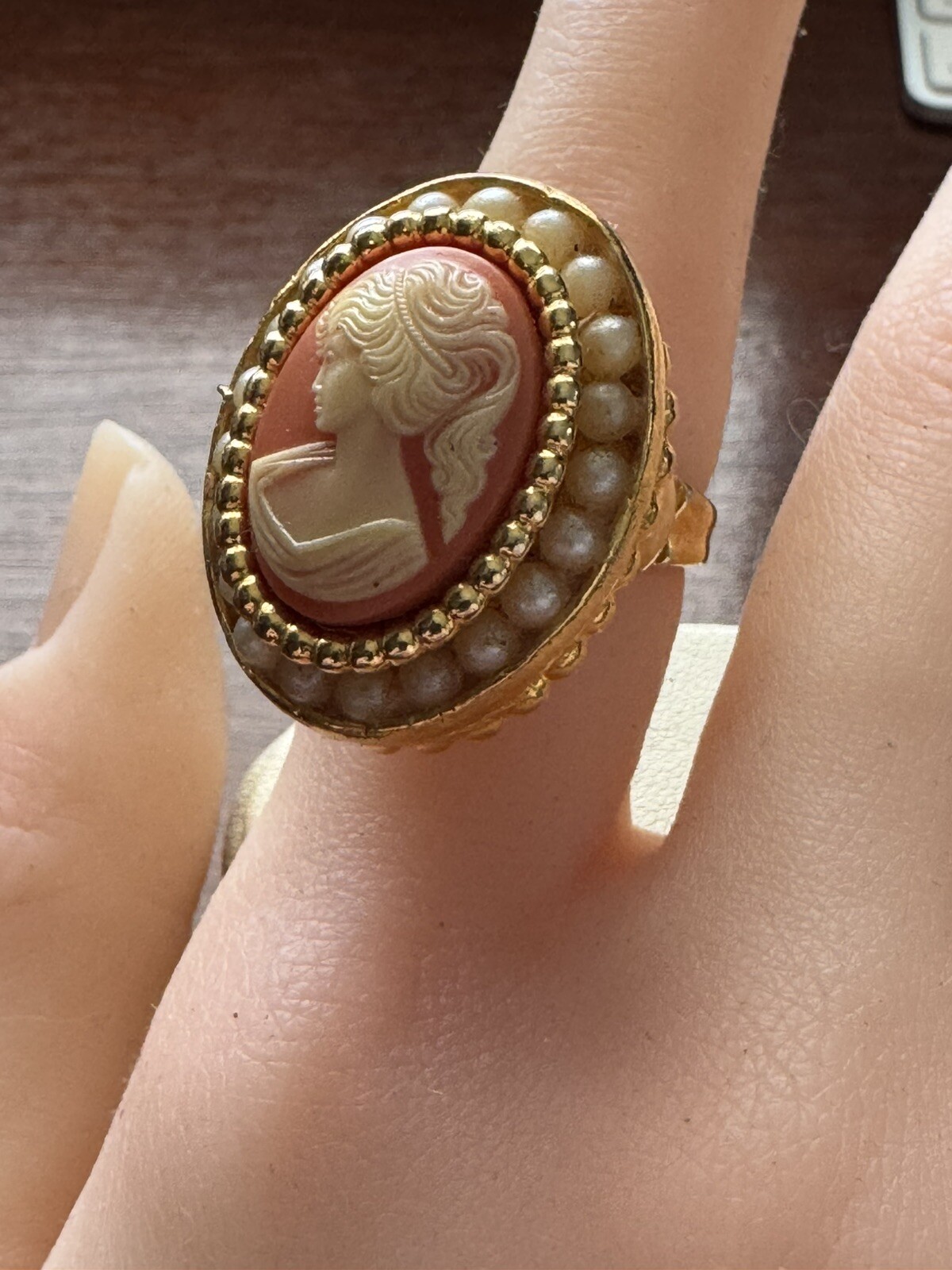 Vintage Chateau Gold Tone Cameo Ring Chateau Manual Wind Watch Adjustable