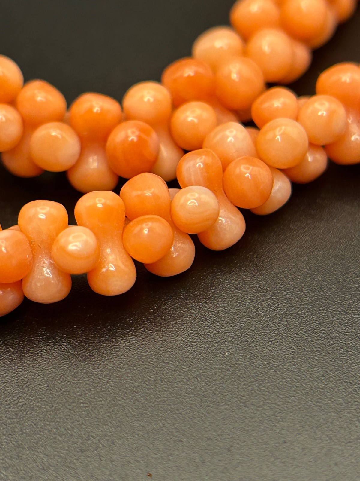 Vintage Heavy Chunky Orange Coral Bead Necklace 16” 10K Gold Clasp 41g Estate