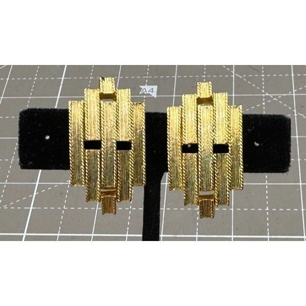 Vintage Orena Paris Earrings Geometric Gold Toned Clip 1 1/4″