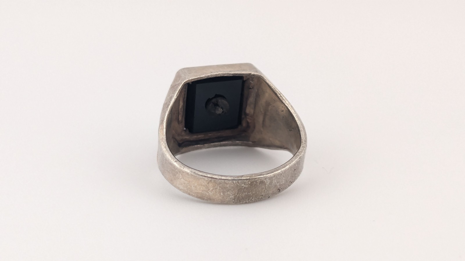 Vintage Signet Ring “P” Sterling Silver Black Onyx Letter P Size 5.5