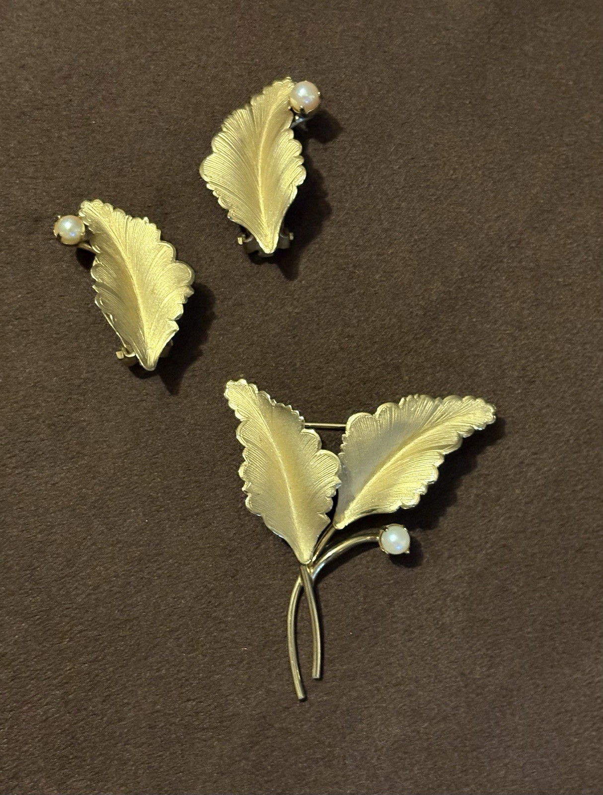 Vintage Signed C.R. Co. Charles Reis 12K GF Leaf/Pearl Brooch/Earring Set